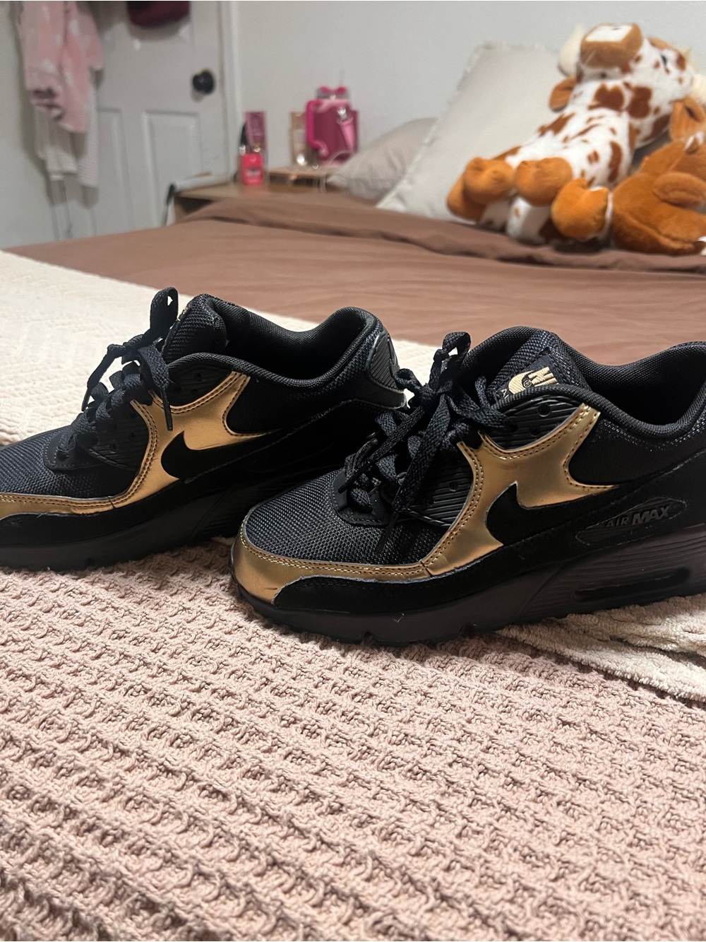 Nike Kids Black and Gold Air Max Sneakers